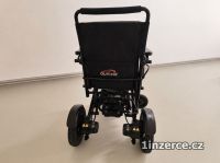 Elektrick� skl�dac� voz�k